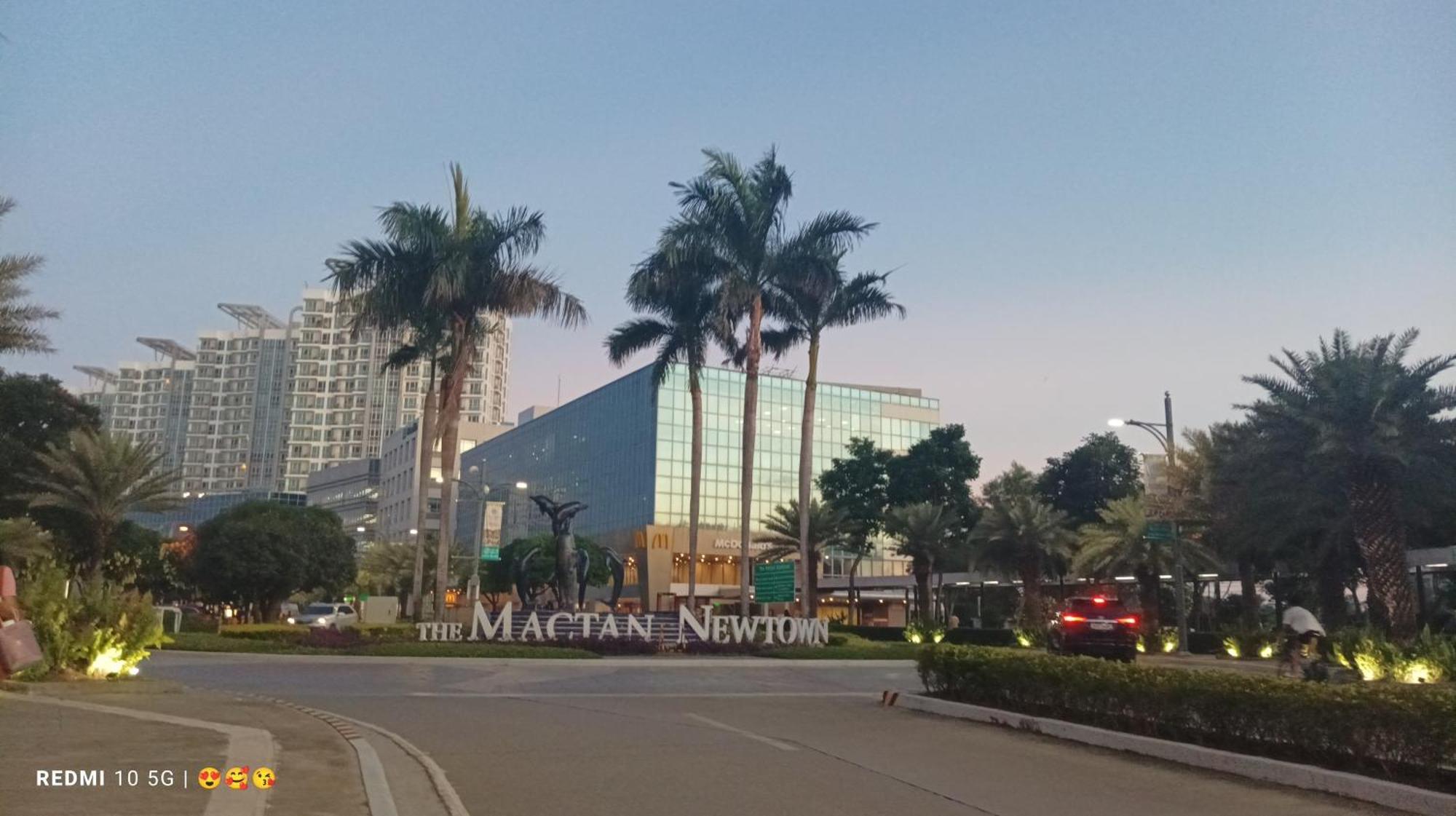 Mactan Newtown Beach Condo ماكتان المظهر الخارجي الصورة