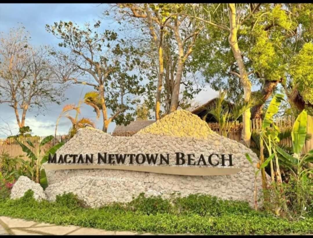 Mactan Newtown Beach Condo ماكتان المظهر الخارجي الصورة